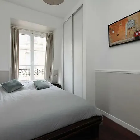 Apartman Artistic & Authentic Parisian Flat